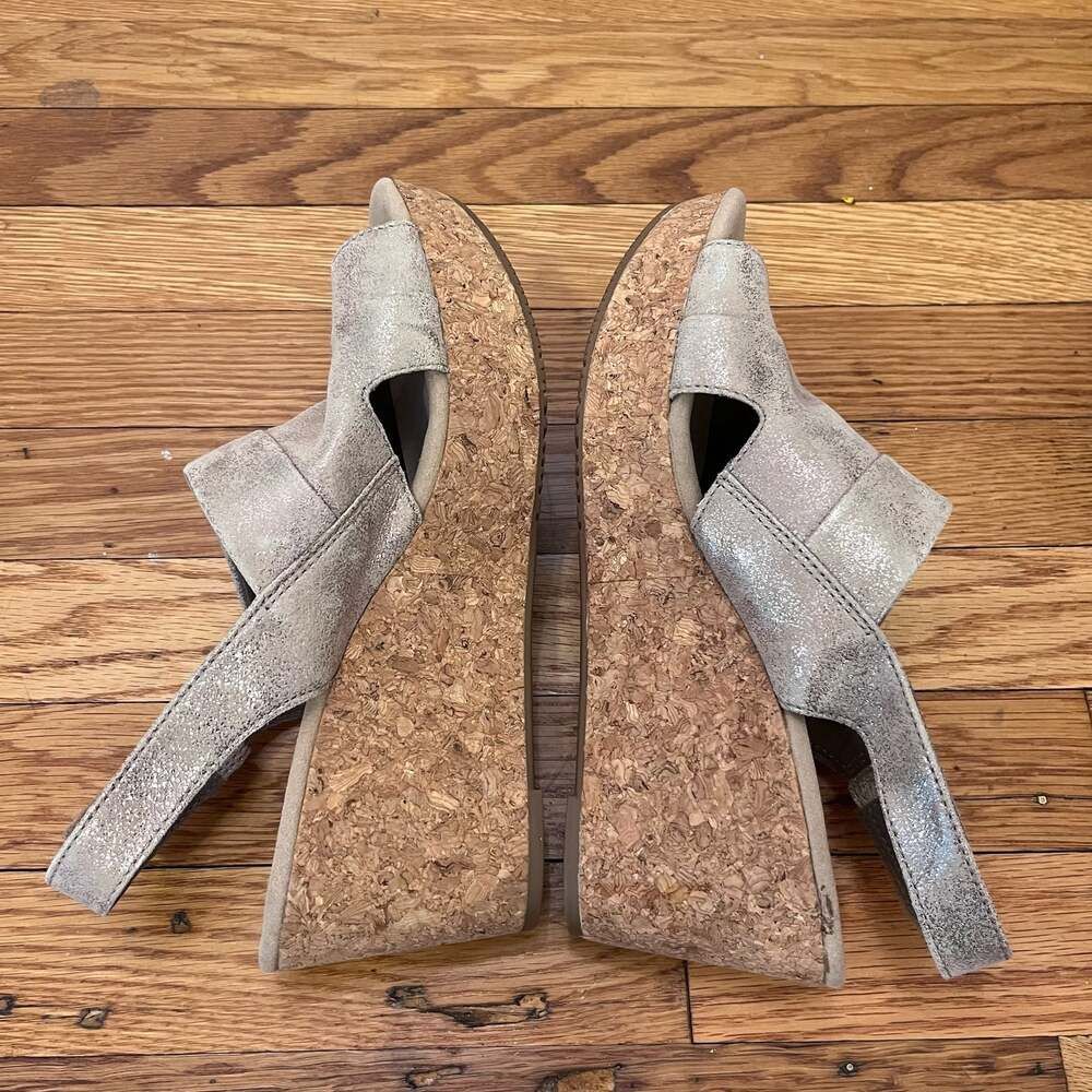 Clarks Collection Annadel Ivory Pewter Metallic Cork Wedge Sandals Size 11 - Picture 4 of 8